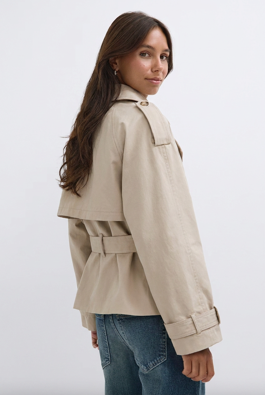 Trench Alma