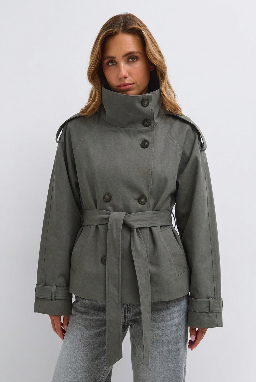 Trench Alma